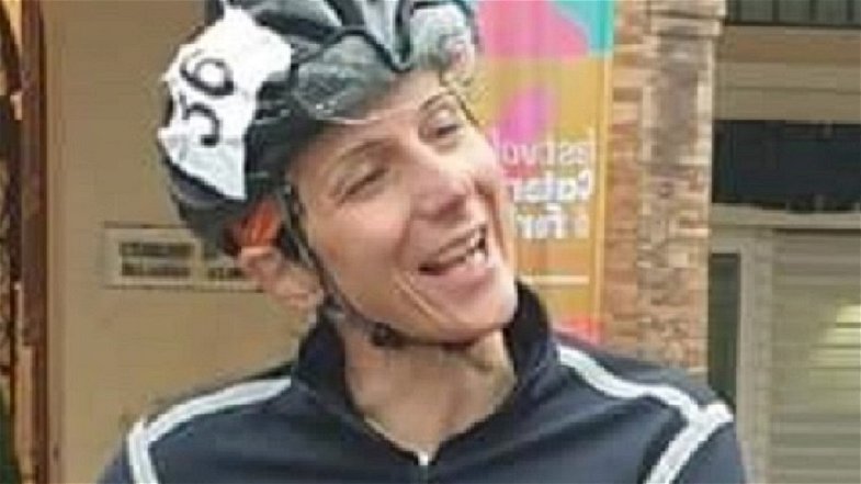 Morano Calabro, la ciclista Lucia Minervino percorre 595 km. Trentacinque ore non stop nella natura