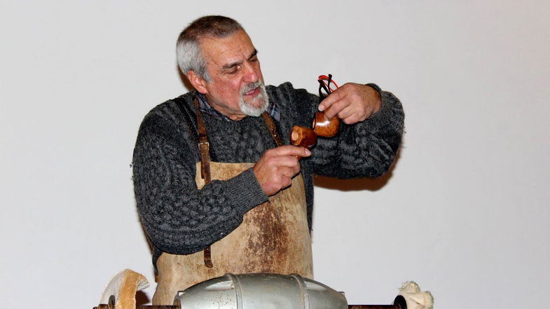 Capolavori dell’artigianato, il maestro Grenci accolto da Spirlì nella Cittadella regionale