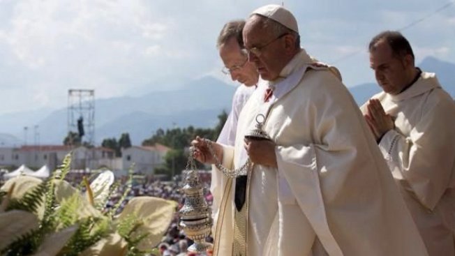 La Chiesa di Cassano ricorda la visita di Papa Francesco