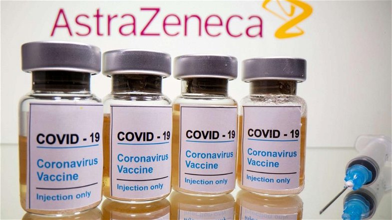 Vaccino AstraZeneca, risarcimento (fino a 10mila euro) per gli under 60. Qui il modulo
