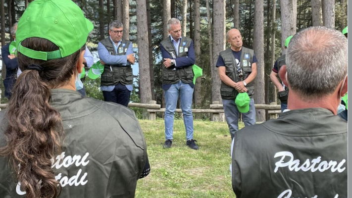 Parco Nazionale della Sila, consegnate le pettorine distintive ai “pastori custodi”
