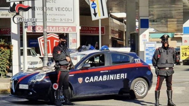 Scoperto un market della droga: arrestato un 51enne