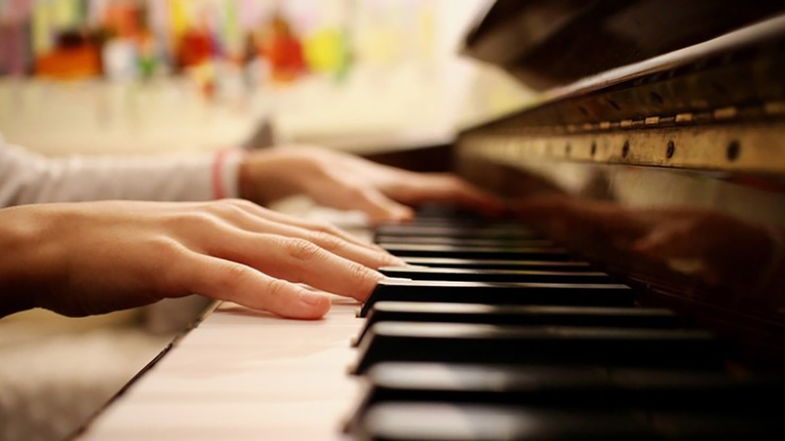 “CoRo Piano City”: La maratona pianistica diffusa che si terrà nel centro storico di Rossano