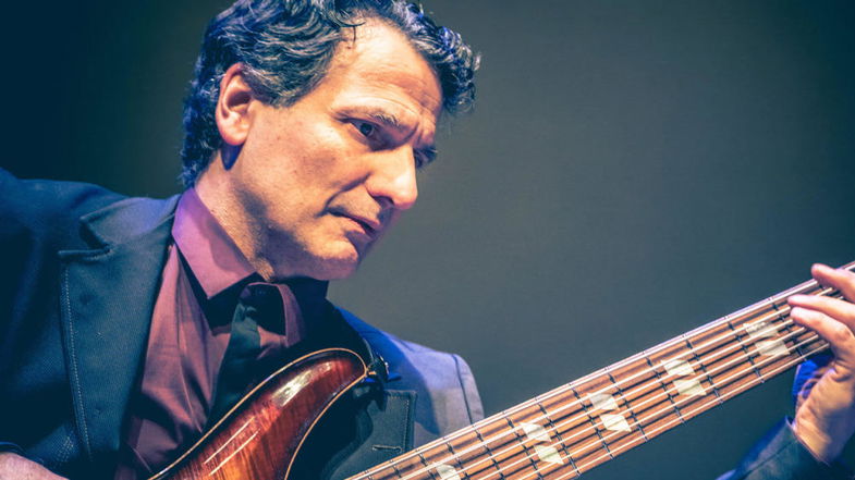 “Peperoncino Jazz Festival”, domani farà tappa a Co-Ro con un ospite speciale: John Patitucci