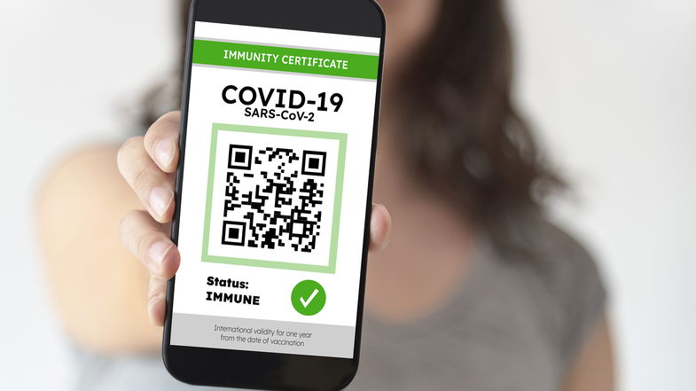 Covid, dal 5 agosto servirà il green pass: ecco le regole da seguire