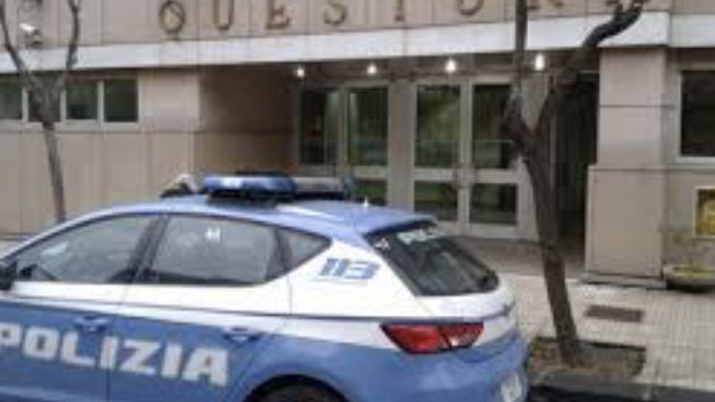 Estorce denaro ai genitori: arrestato un 25 enne
