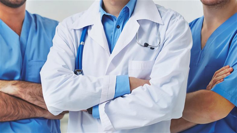 Cosenza: «Sbloccate le assunzioni dei medici per coprire le postazioni di Guardia Medica»