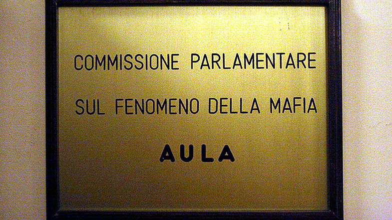 Verifiche antimafia: c'è chi esce dalla porta e tenta di entrare dalla finestra