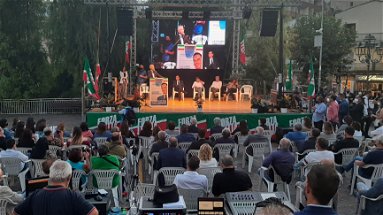 Occhiuto a Cassano per sostenere Gianluca Gallo: «La sfida è fare della Calabria un marchio di qualità» - VIDEO