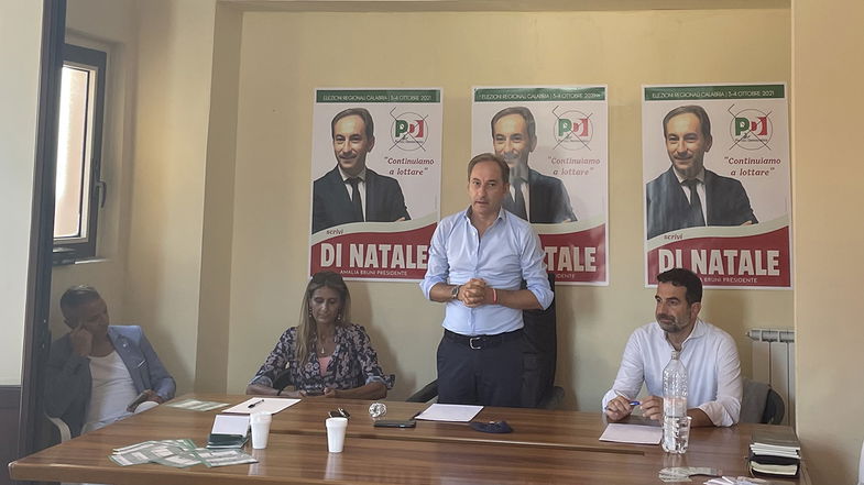 REGIONALI2021 – Cosenza, inaugurato il comitato elettorale di Graziano Di Natale