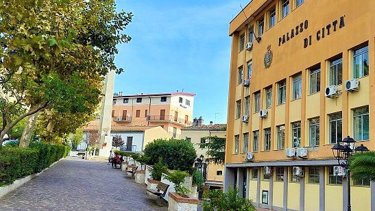 Cassano, ordinanza di sgombero a causa dell'inagibilità dell'edificio in vico Figurella