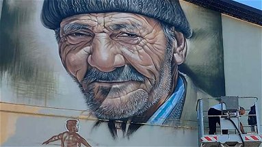“U tatarannu” dei pescatori. Il nuovo murale nel borgo marinaro di Schiavonea