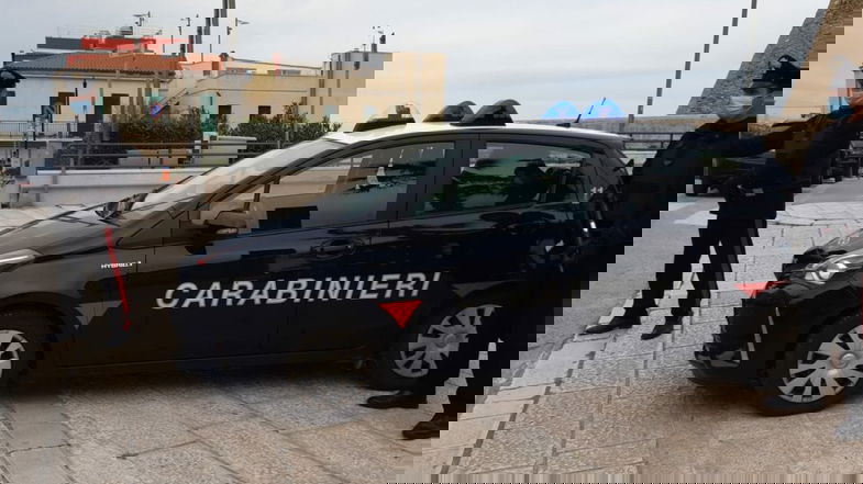 Crosia Mirto, scappa con la figlia neonata per sfuggire all’estero: localizzato e bloccato dai carabinieri