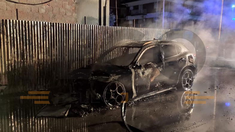 Escalation infinita: un'altra auto a fuoco nella notte a Corigliano-Rossano