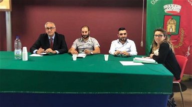 Crisi politica a Longobucco, la mozione di sfiducia a Pirillo cerca spazio in Consiglio comunale