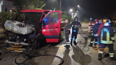 Altro mezzo incendiato a Corigliano-Rossano, si suppone il dolo