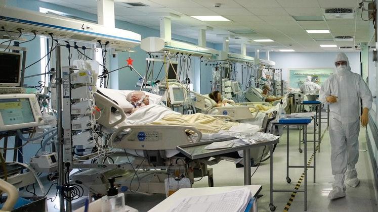 Covid in Calabria, sale la pressione sugli ospedali ma situazione ancora sotto controllo