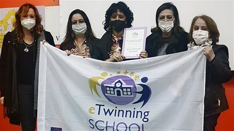Co-Ro, l'Istituto Comprensivo Amarelli ha ottenuto il certificato di “Scuola eTwinning”
