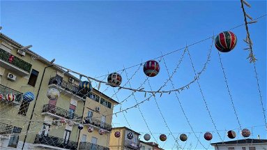 Natale a Crosia, luminarie artistiche ed ecosostenibili per la città