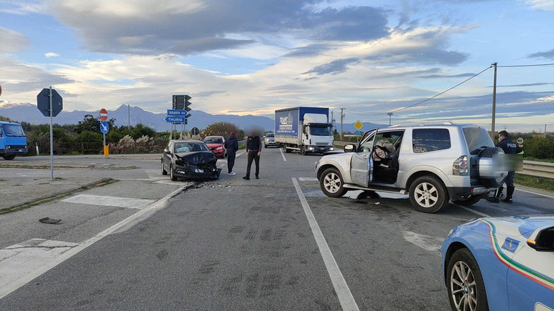 Co-Ro, incidente sulla Statale 106 all’altezza dell’incrocio di Thurio