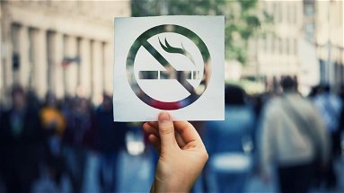 Creare nuovi spazi all’aperto liberi dal fumo, illustrato il decreto legge presentato da Adduino (M5S) 