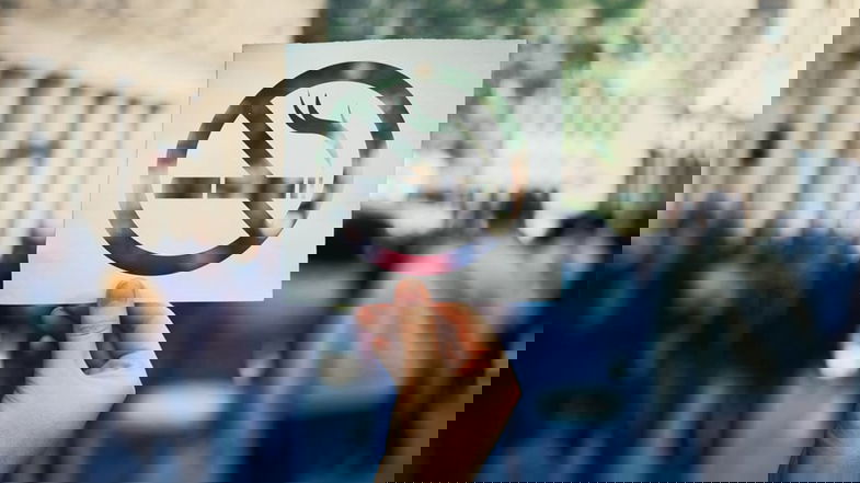 Creare nuovi spazi all’aperto liberi dal fumo, illustrato il decreto legge presentato da Adduino (M5S)