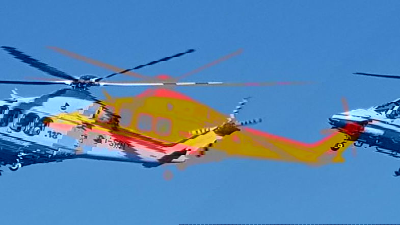 Straface (FI) incontra gli operatori dell’elisoccorso: «Porterò in regione le vostre istanze»