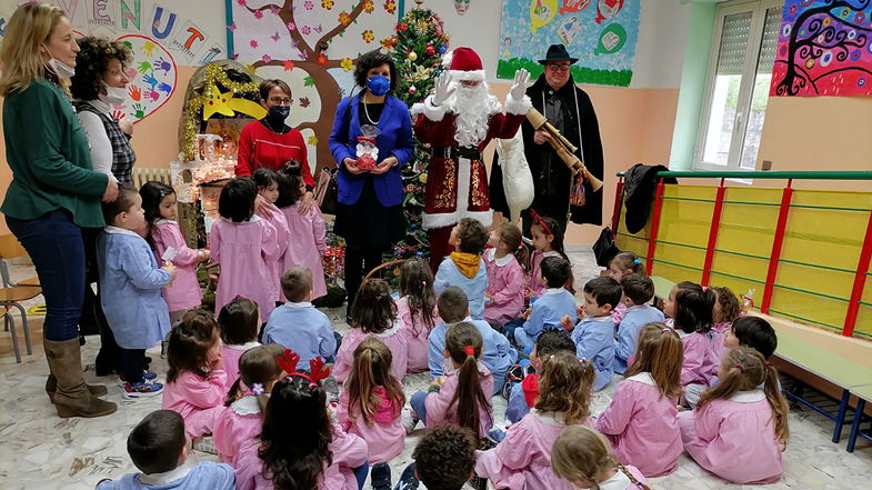 Chiude in sicurezza la scuola di Laino Borgo. Ultimo giorno in presenza prima delle vacanze ricco di sorprese