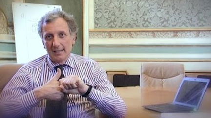 Co-Ro, lectio magistralis del professor Michele Costabile. Al centro il