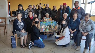 Gli alunni del Comprensivo Mandatoriccio hanno preparato i doni per gli anziani delle case di riposo