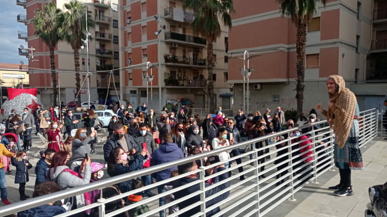 Oggi a Co-Ro la regina della festa è la Befana, piena di dolci e carbone per tutti