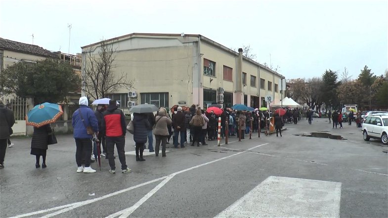 Weekend vax day, a Castrovillari superate le 1200 somministrazioni. Lo Polito: «Replicheremo il prossimo fine settimana»