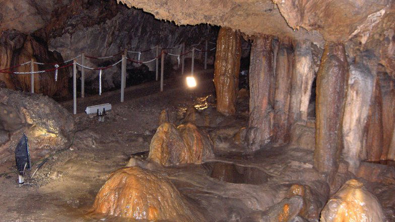 Cassano, Grotte di Sant’Angelo vandalizzate da ignoti. A breve ci sarebbe stata la riapertura 