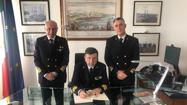 Guardia Costiera Calabria, il Capitano Sciarrone è il nuovo Direttore marittimo 