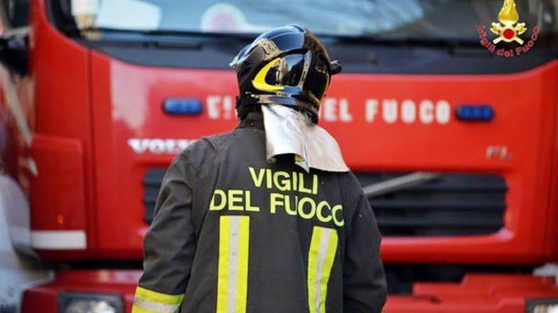 Vigili del Fuoco provincia di Cosenza, ridotti degli uomini nelle squadre di soccorso: l’Usb proclama lo sciopero