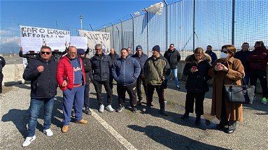 «Solidarietà alle marinerie calabresi contro il caro-gasolio». Continua lo sciopero al porto di Co-Ro