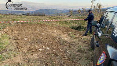 Gestione illecita di rifiuti, sequestrata un'area comunale di 10mila metri quadrati