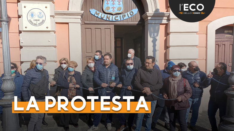 Caos mensa scolastica: «Portatevi il panino da casa». E intanto divampa la protesta