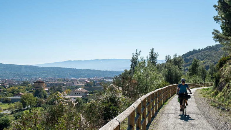 Mormanno investe nel green way sul tratto dell'ex strada ferrata: nuovi itinerari ciclopedonali 