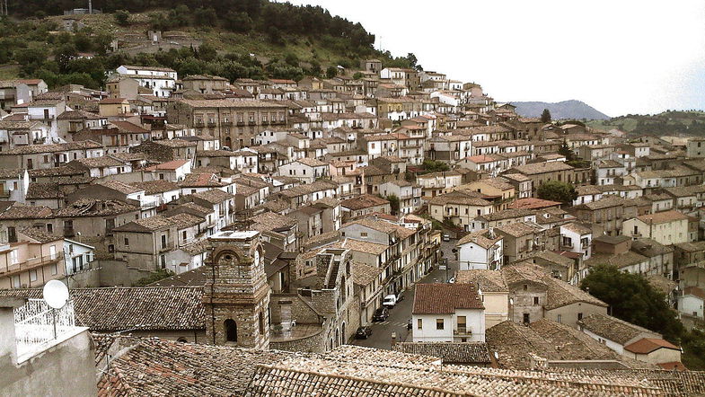 Cerchiara di Calabria, per l'opposizione l'Amministrazione comunale sui profughi ucraini ha fatto una «figuraccia»