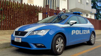 Commissariato di polizia di Co-Ro arresta 27enne per detenzione e spaccio di stupefacenti