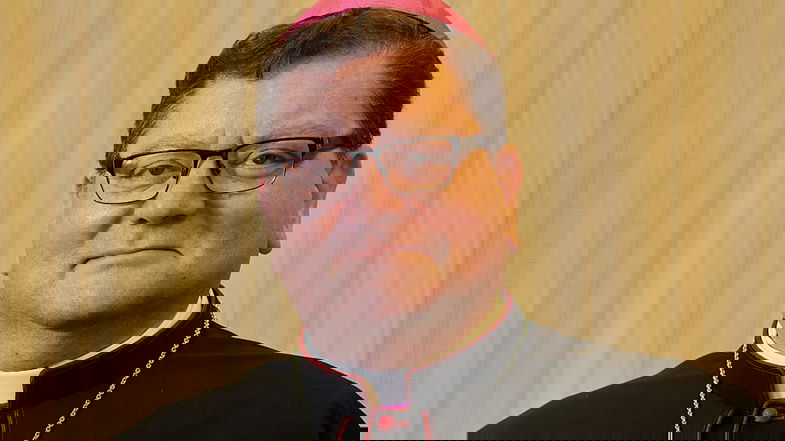 «L’amore fraterno, si esprime anzitutto nell’ospitalità». Il messaggio di Monsignor Aloise per la Pasqua