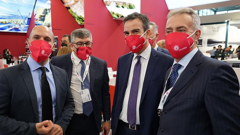 Vinitaly, “Calabria Straordinaria” da effetto wow: tantissime le presenze al padiglione