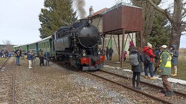 La storia della Calabria si muove dolcemente sul “Treno della Sila” 