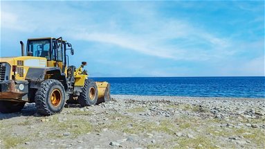 Verde pubblico e pulizia spiaggia a Co-Ro, per Vulcano l’Amministrazione dimentica l’essenziale