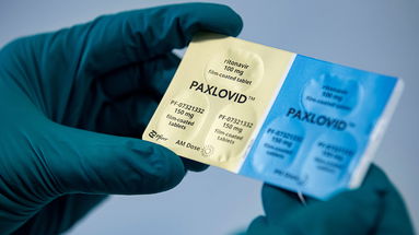 Covid, la Calabria è pronta a distribuire il farmaco Paxlovid. Occhiuto: «Più cure domiciliari»