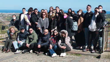 Gli studenti del Palma di Corigliano visitano il centro storico con una prospettiva diversa