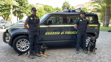 Il defender Land Rover entra nella flotta della Guardia di Finanza