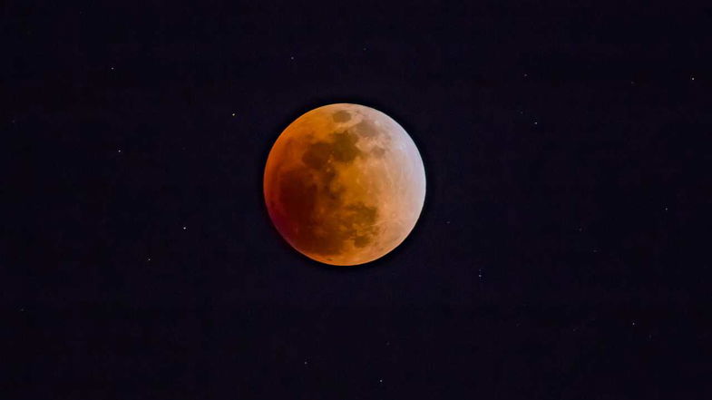 La Superluna di maggio: ecco quando sarà la spettacolare eclissi totale