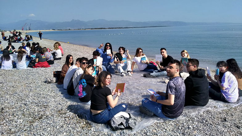 “Un prato di libri” l'ultima iniziativa del Palma di Corigliano, tra cultura e tutela ambientale 